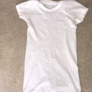 Lululemon Swiftly Tech Crew 🍋